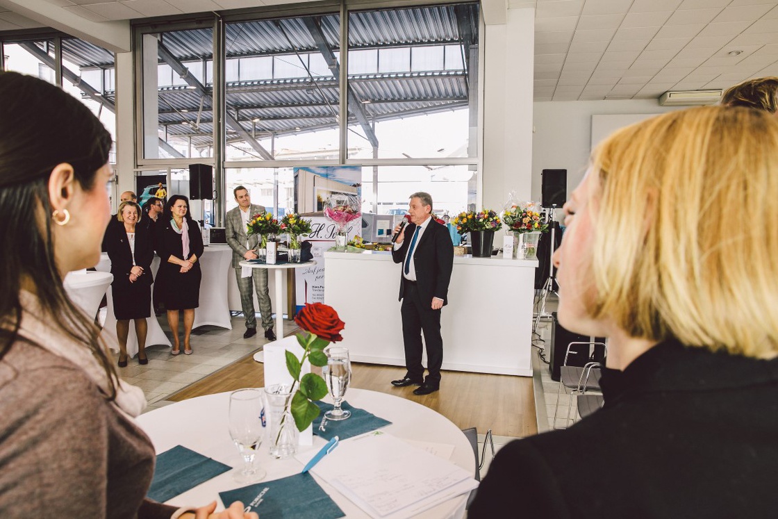 pugl50-1086 (Medium).jpg